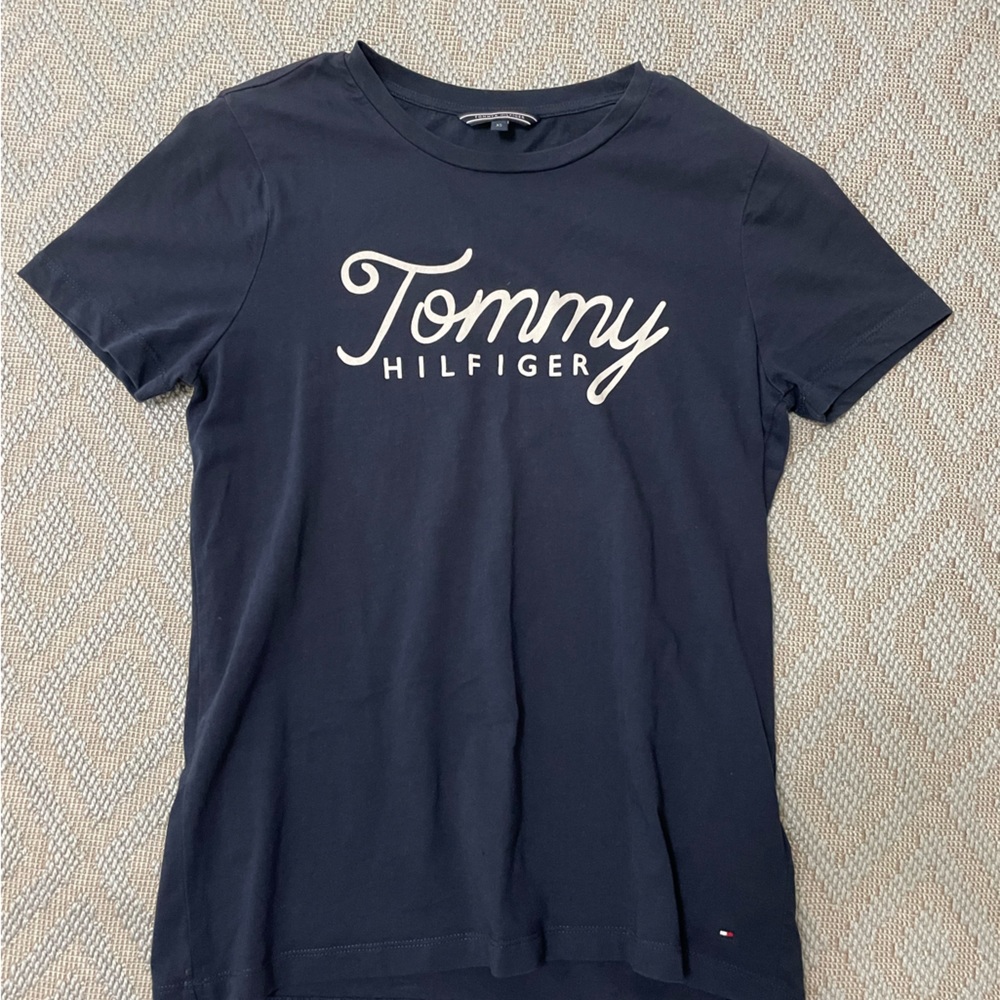 Tommy Hilfiger T-Shirt, Size XS